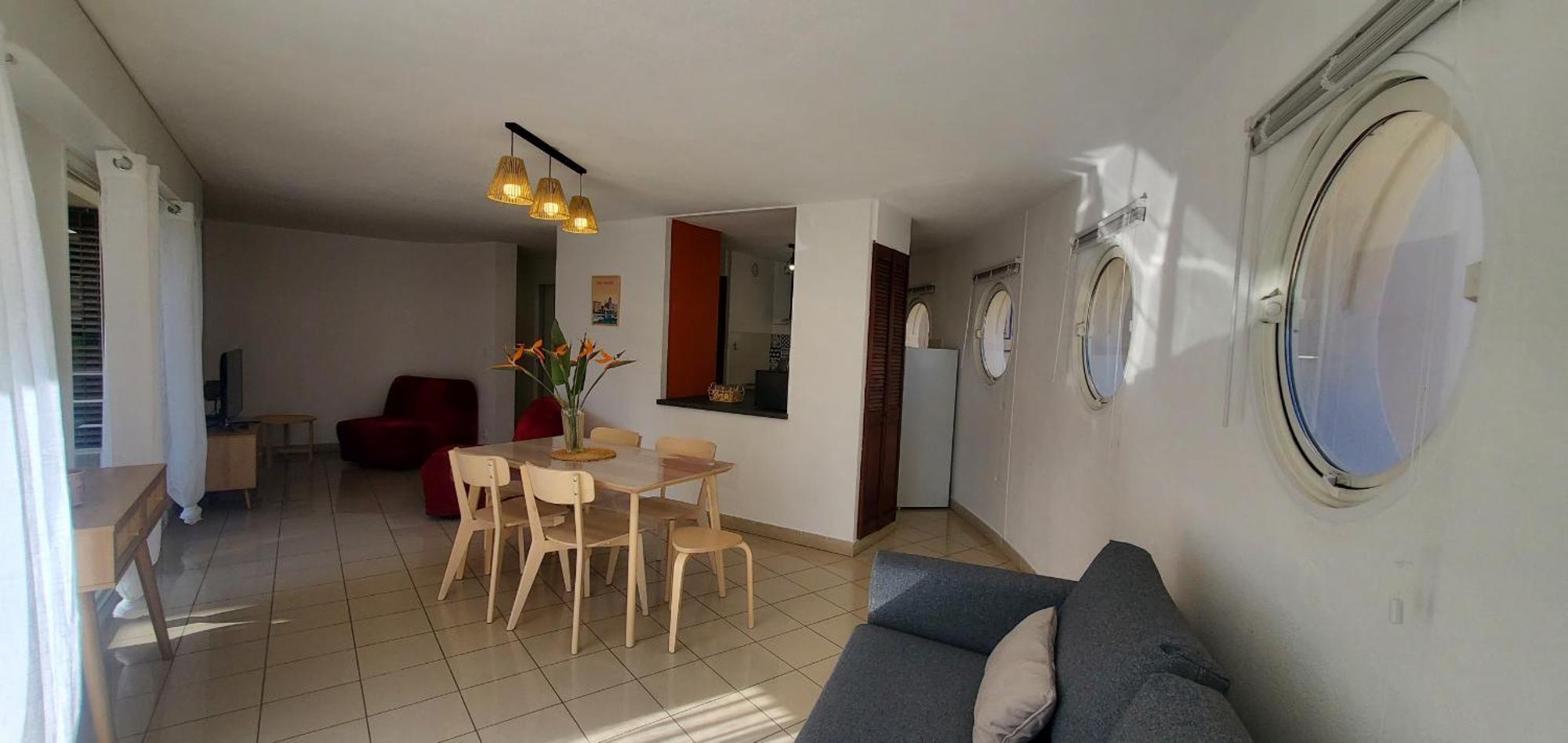 Appartement Le Nadir Grand T2 51m2, 4-5p, Parking Fréjus